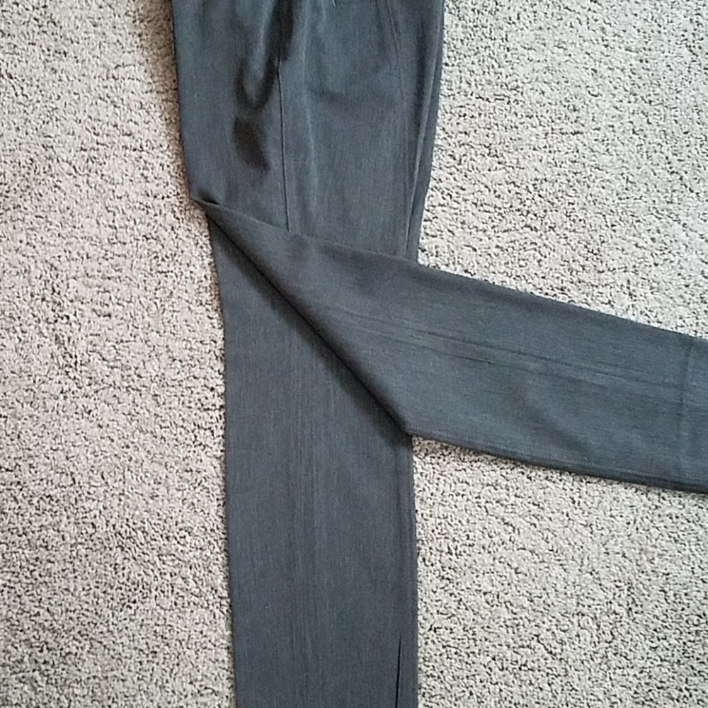 Great condition charcoal slacks, cute stitching de